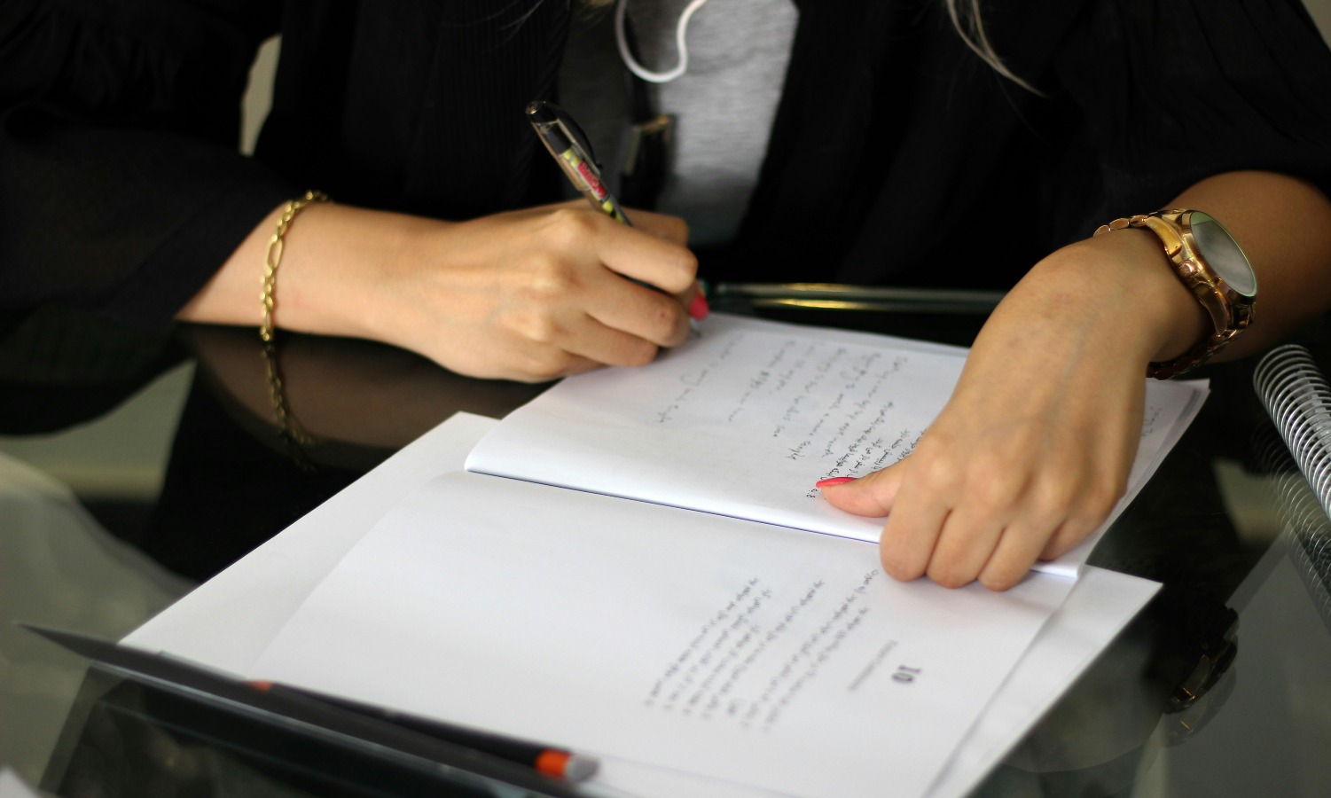 Contracts & Employment Advice